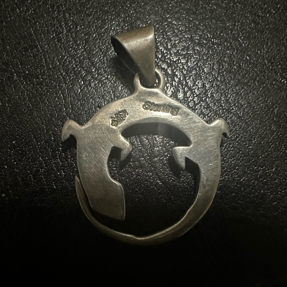 Colorful Silver Gecko Pendant Sedona Inlay - Picture 2 of 3